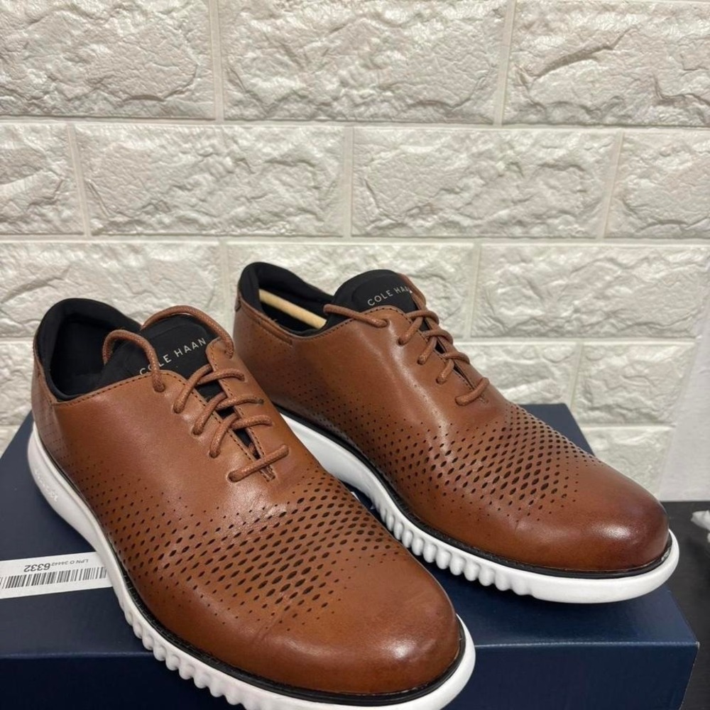 Cole Haan Mens 2 Zerogrand LSR Wing British Tan/Black/Ivory 7.5